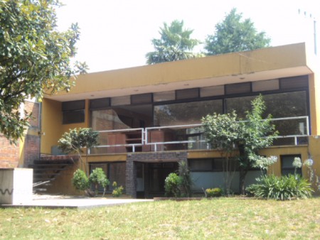 Lomas Quebradas Número 15, San Jerónimo Lídice,  Delegación Magdalena Contreras, México, D.F. C. P. 10200. 